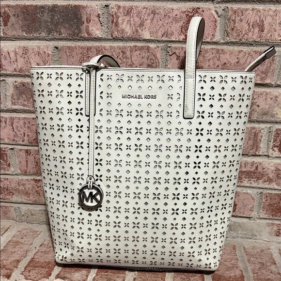 Michael Kors Hayley Perforated White Tote handbag - Picture 2 of 13